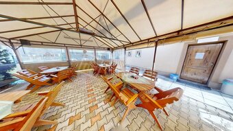 Penzión na námestí s vlastným barom a nenahraditeľným výhľad - 19