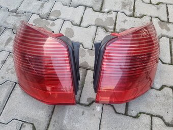 Peugeot 407 SW kufrové dvere - 19