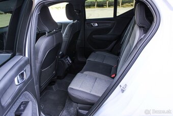 Volvo XC40 T3 163k Momentum Pro A/T - 19