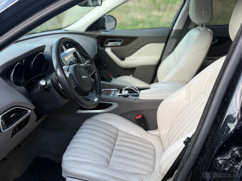 Jaguar F-Pace 25d 2018 - 19