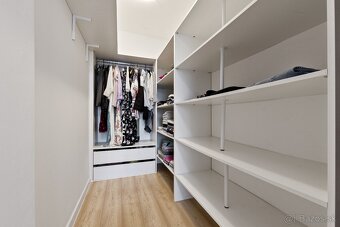 NA PREDAJ 2-IZBOVÝ BYT S TERASOU, NOVOSTAVBA, JÉGÉHO ALEJ - 19