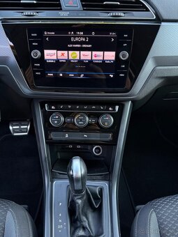 Volkswagen Touran 2.0 TDI EVO  DSG - 19