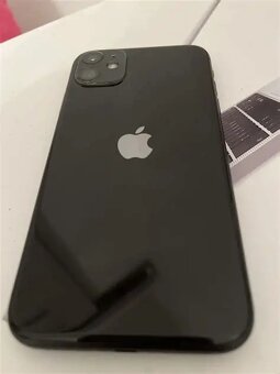 iPhone 11 black - super stav - v záruke - 19