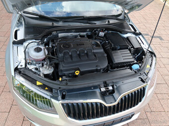 Škoda Octavia Combi 2.0 TDI DSG 2017 Style Xenon Navi Kessy - 19