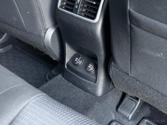 Kia Sportage 1,6T-GDI 7DCT AWD - 19