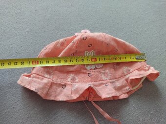 Čiapky a klobúčiky - 19