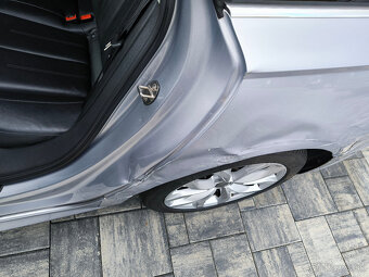 Audi A6 Avant quattro 3.0 TDI rok 2016 - 19