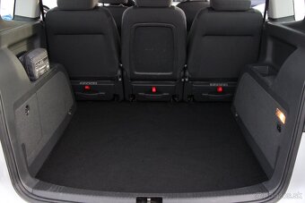 Volkswagen Touran 1.6 TDI Trendline už od 69€ mesačne - 19