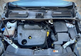 FORD KUGA 2.0 TDCi ST-Line 4x4 - 19