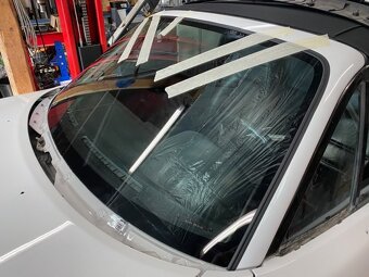 Mazda Miata MX-5 NA 1990 (hardtop + kopec dielov) - 19