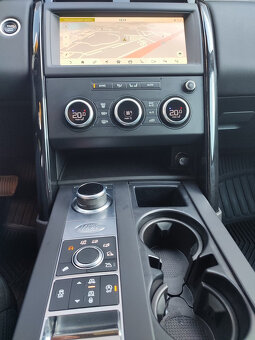 Land Rover Discovery 3.0D SDV6 306k SE AWD A/T 4x4 - 19