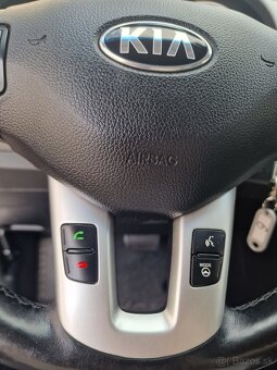 Kia Sportage 2.0 CRDi 4WD 100Kw Platinum A/T, SR, 1. Majiteľ - 19