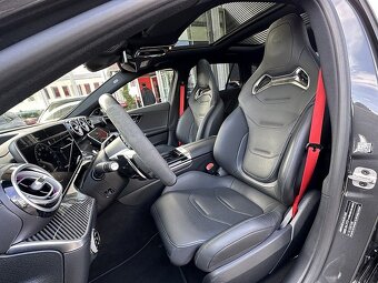 Mercedes-Benz C 63 AMG - 19