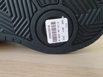 Topánky Adidas HOOPS 3.0 MID 40 - 19