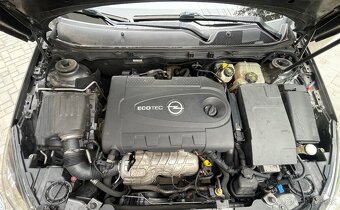 OPEL INSIGNIA ST 2.0 AUTOMAT NOVÁ STK EK - 19
