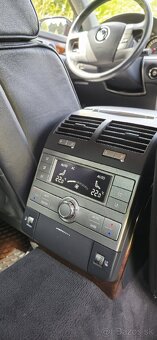 Volkswagen Phaeton facelift 3.0 TDi V6 Tiptronic 4Motion
 - 19