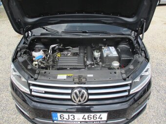 VW CADDY 1.4TGI Highline DSG6 CZauto 1maj LED GPS - 19