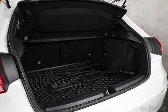 Mercedes-Benz A 180d 1.5CDI 85kW 7G Style LED Kamera Midline - 19