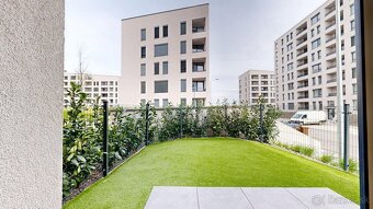 PRÚDY prenájom - 3 izb. byt 89m2 s predzáhradkou a parkovací - 19