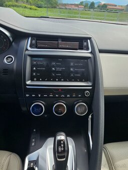 Predám Jaguár E-PACE 4x4 - 19