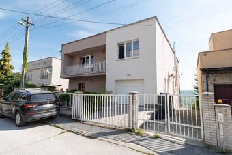 Exkluzívny trojpodlažný dom s výhľadom na Košice - 19