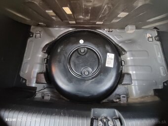 Hyundai I 10, 1.0 51kw, r.v.6/2015, LPG , STK a EK 11/2026 - 19