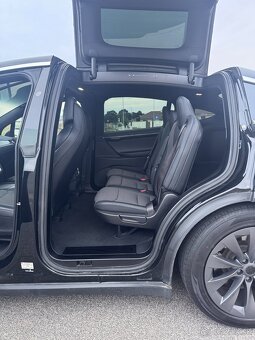 Tesla Model X 100d 2017 - 19
