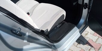 Citroen C4 Grand Picasso - 19
