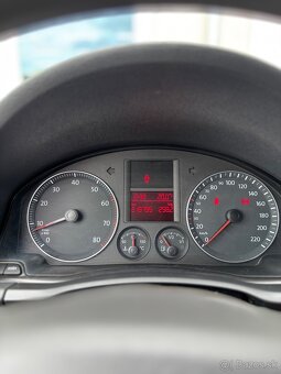Parádny Vw Golf generácia 5 1.4 benzín 55kw - 19