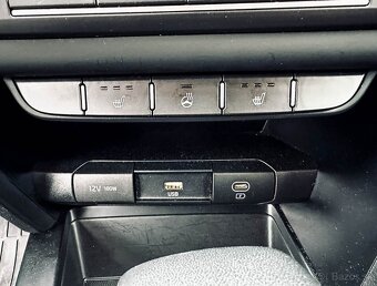 Kia Ceed SW 1.5 T-GDi Silver A/T - 19