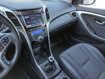 Hyundai i30 1.6 CRDI/94 KW STYLE MT6 + ZIMNE PNEU - 19