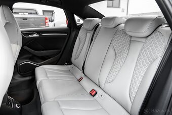 Audi RS3 Limousine 2.5 TFSI Quattro - 19