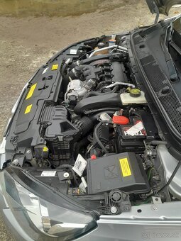 Peugeot 308 benzín - 19