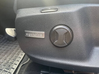 Volkswagen golf 7 variant 2.0 TDI 110kw - 19