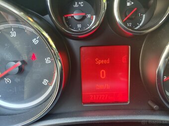 Opel Astra 2012 roku - 19
