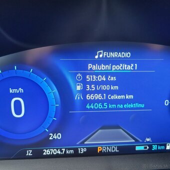 FORD Kuga PHE ST-Line X - 19