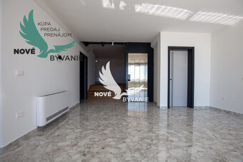 Luxusná novostavba vila s bazénom a výťahom len 100m od mora - 19
