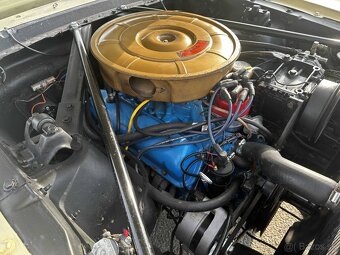 Ford Mustang Cabrio - 19