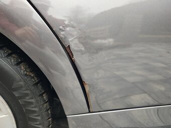 BMW 325i e90 r.v. 2005 manuál - 19