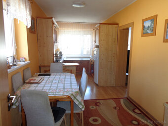 Predaj Kežmarok -Ľubica 2 generačný RD ,340 m 2 ,2 garáže ,p - 19