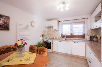 Na predaj priestranný rodinný dom Uhrovec okr. Bánovce... - 19