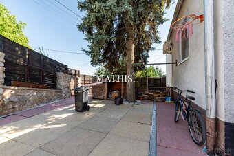 Na predaj priestranný rodinný dom s 3 podlažiami, krásnou zá - 19