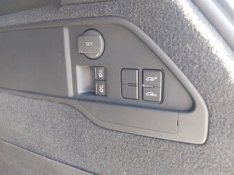 Volkswagen Touareg II 3.0 TDI Executive, 193 kW, 4motion - 19