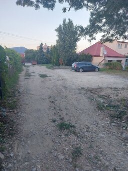 Investícia - Predám veľký RD ktorý ma zapísané 3byty na LV - 19