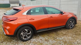 2025 KIA XCEED 1,5 T-Gdi, 103kW, najazdené 3200km - 19