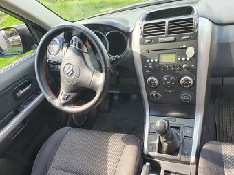 Suzuki Grand Vitara 1.9 DDiS 4x4 | 2007 | 226 140 km | STK d - 19