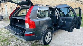 Volvo XC90 Momentum A/T - 19
