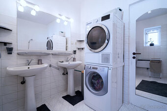 Na predaj dva rodinné domy na jednom pozemku v Krásnohorskom - 19