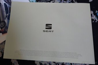 🏁✨ Predám Katalógy Seat Leon ,Tarraco,VW Passat, Arteon 💙 - 19