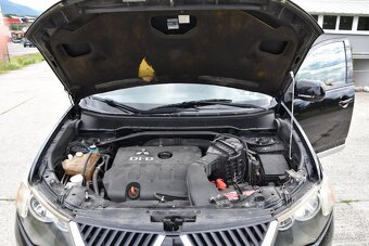 Mitsubishi Outlander 2.0 DI-D Intense - 19